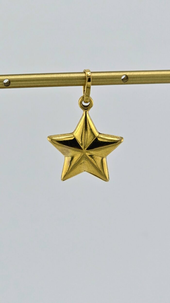 Vintage 10K Yellow Gold Star Pendant - Front View